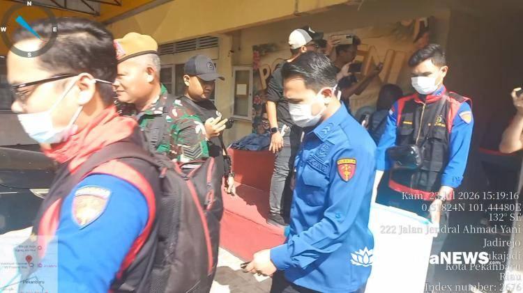 Pidsus Kejati Riau Geledah Kantor Disdik Dari Pagi, 3 Kotak Dokumen dan Barang Elektronik Disita