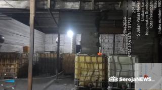 Masyarakat Harus Tau! Ada Gudang Penimbunan Minyak Solar di Rumbai, Pemiliknya Cukong Inisial WF Kebal Hukum