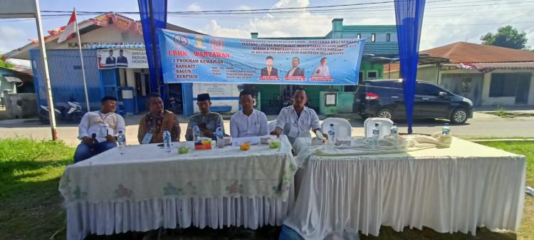 Tiga Program Kemajuan LBHK Wartawan Sosialisasi Kepada Masyarakat 