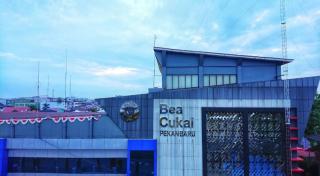 Bea Cukai Ingatkan Regulasi Barang Penumpang Dari Luar Negeri Untuk Hindari Penahanan di Bandara SSK II