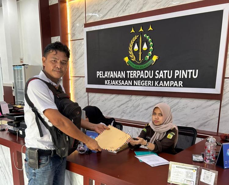 PETIR Laporkan Camat Kuok ke Kejari Kampar Penerbitan SKGR Dalam Kawasan Hutan