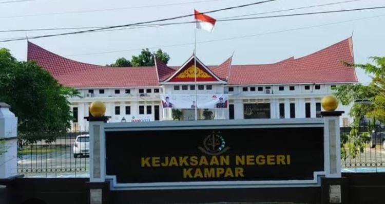 PETIR Desak Kejari Kampar Periksa Camat Kuok Penerbitan SKGR Dalam Kawasan Hutan