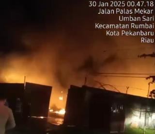 Gudang Terbakar di Rumbai Diduga Berkaitan Dengan Perusahaan PT SPE