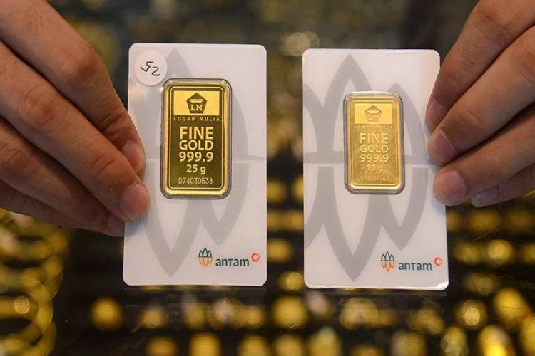 Harga Emas Antam Alami Kenaikan Sejak Awal Maret 2025