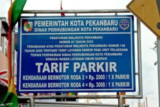 Walikota Pekanbaru Desak Dinas Perhubungan Sosialisasikan Tarif Parkir Baru