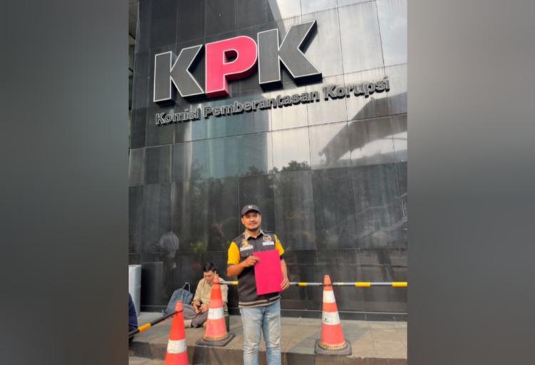 PETIR Laporkan Harta Kekayaan Tidak Wajar Milik Pejabat Pekanbaru ke KPK