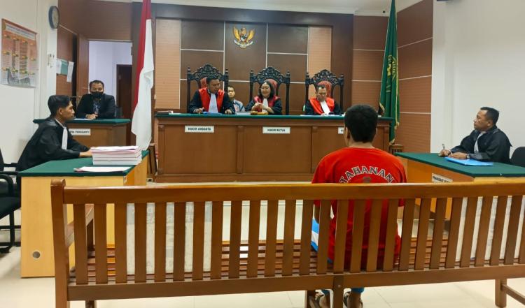 Sidang Tuntutan Terhadap Supir Mobil Pengangkut Rokok Ilegal Ditunda