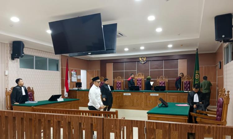 Apoteker di Batam Divonis 10 Bulan Penjara Karena Jual 2000 Pil Koplo