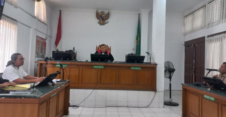 Sidang Praperadilan OTT Ketum PETIR JS Ditunda Lagi, Polisi Belum Siapkan Bukti