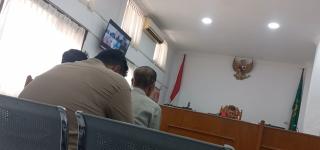 Sidang Praperadilan OTT JS Ditunda, Polda Riau Tak Bacakan Tuntutan