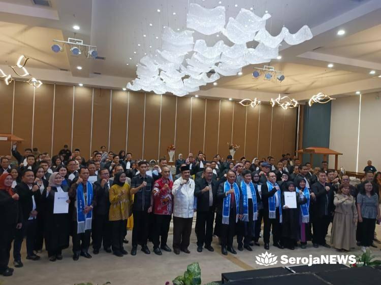 Menjelang Penyumpahan Advokat di PT Kepri, Peradi Lantik 66 Orang Sebagai Anggota