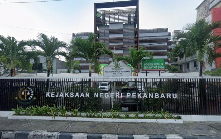 Diduga Terima Dana Hibah, Kejari Pekanbaru Tak Serius Usut Korupsi di Pemko dan Sekwan DPRD