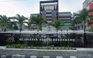 Kejari Pekanbaru Tak Konsisten Usut Korupsi, Ada Hubungan Istimewa Dengan Pemerintah Pekanbaru, Dana Hibah Jadi Sorotan
