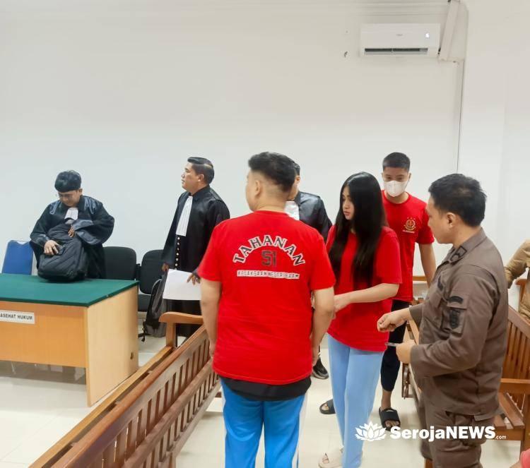 Pegawai Imigrasi Batam karena Memiliki Narkoba Cair Divonis 1 Tahun Penjara