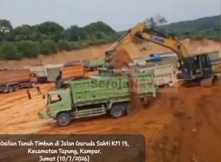 Suplai Tanah ke Proyek Tol, Galian di Garuda Sakti KM 15 Kampar Diduga Beroperasi Diluar Izin 