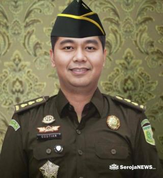 Kejari Batam Terima Tujuh Tersangka Pengeroyokan di Homestay Mimi Coco
